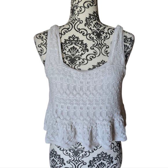 House Of Harlow 1960 crocheted lace cropped tank top size medium - Picture 1 of 10